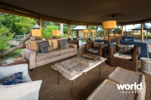 Little Vumbura lounge