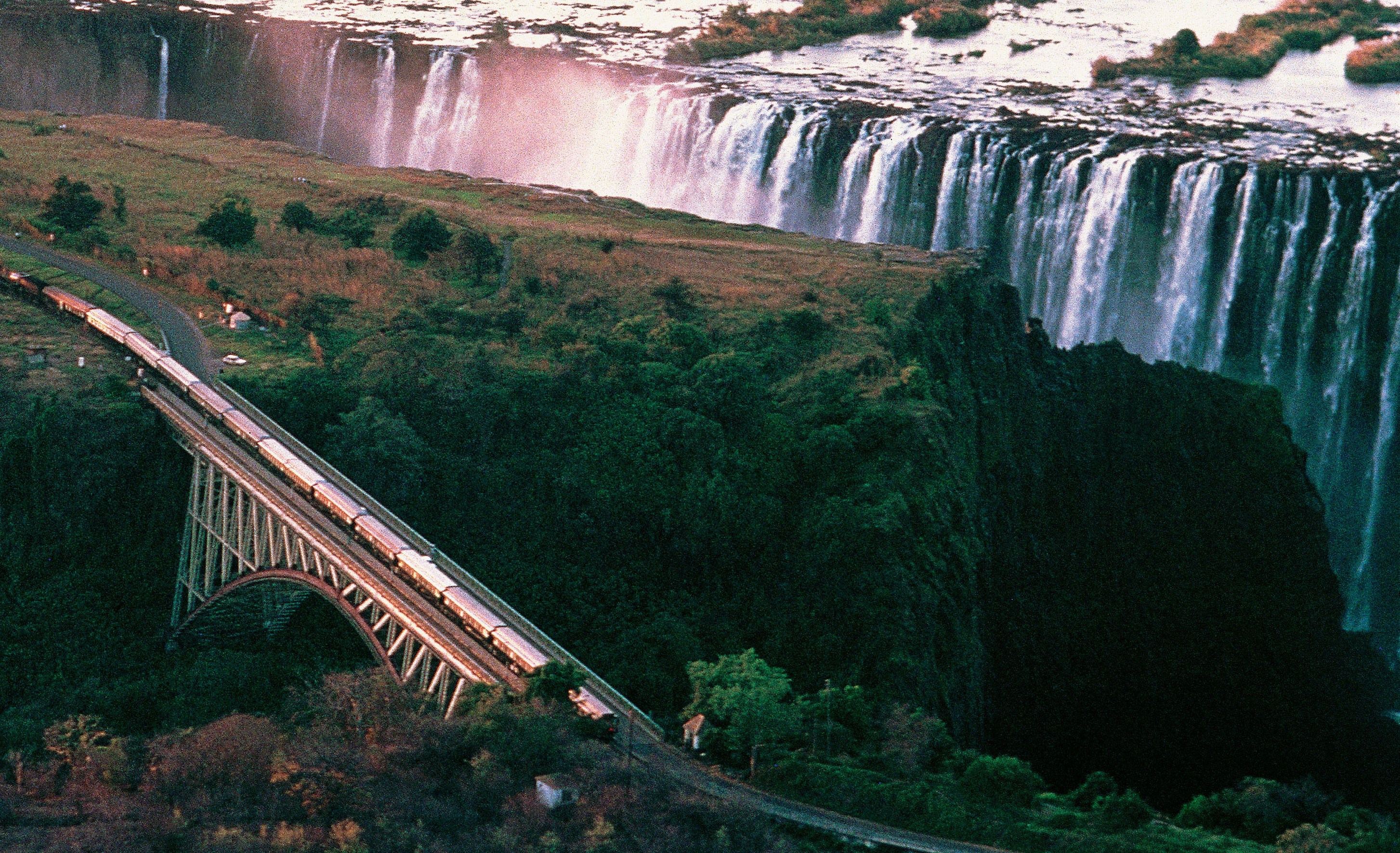 Rovos Rail: Pretoria to Victoria Falls