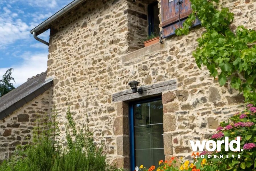 Walnut Grove Exterior