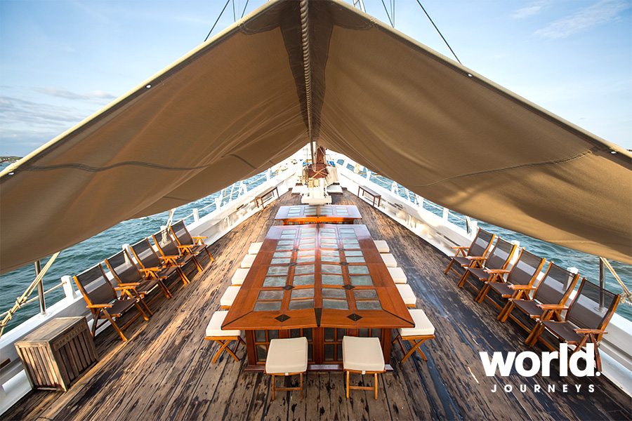 SeaTrek-katharina-boat-deck-dining